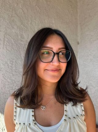 Soft layers, endless movement. Kylie cut in British layers that frame the face beautifully, then blew it out into shiny, bouncy waves that flow with every turn. Deep brunette that feels light and full at the same time.
#anasahairstudio #temeculasalon #temeculahair #britishlayers #haircut #blowout #brunettehair