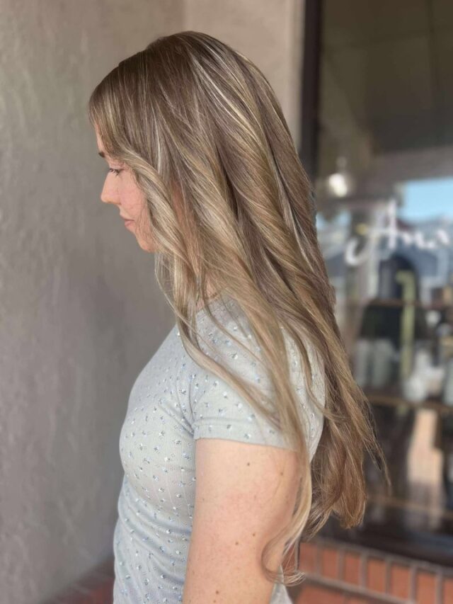 Soft waves, sunny days, and total hair goals! Marley worked her magic with this Highlight + Haircut transformation that brings light, texture, and effortless elegance to life.
This guest went from sweet to stunning with sun kissed dimension and a cut that frames perfectly—proof that fresh color + shape = confidence unlocked 
Book now! Swipe for before. #HairByMarley #TemeculaHairSalon #HighlightAndCut #FreshHairEnergy #GlowUpGoals #StyledToShine #temeculasalon #temeculahair #anasahairstudio