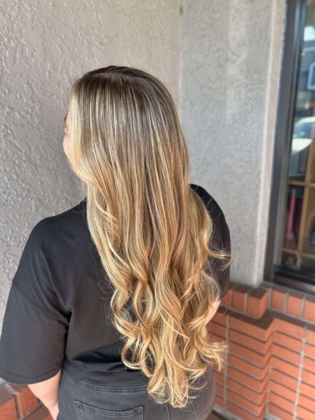 Effortless glow, seamless blend. Jenna worked her magic with this gorgeous Highlight + Shadow Root transformation! The lived-in color offers stunning dimension and low-maintenance beauty that’s perfect for summer vibes 🌞💇‍♀️
Ready for your own hair glow-up? Call Anasa to schedule today #JennaDoesItBest #ShadowRootPerfection #TemeculaSalon #HairInspo #HairGlowUp #FreshHairFeels #temeculasalon #temeculahair #anasahairstudio