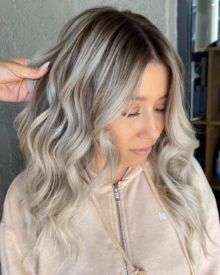 When it comes to hair, trust the experts! Our stylist Chelsea slayed this dimensional balayage.  #HairExperts #BalayageMasters #temeculasalon #temeculahair #anasahairstudio