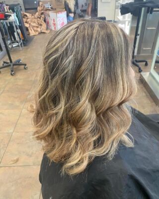 Transform your look with a beautiful balayage like this one by Lisa!  #BalayageMagic #FreshHairColor #temeculasalon #temeculahair #anasahairstudio