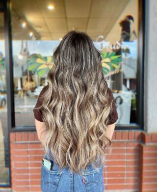 highlighted balayage by @stylezbylindz
💕
💕
💕
#blonde #progress #beauty #hairstyles #haircut #haircolor #hairtransformation #blondehair #hairdimension #beautiful #smile #highlightbalayage #temeculahair #anasahairstudiotemecula #longhair #hair #menifeehairstylist #murrietahairstylist #temeculahair #dimensionalblonde #hairideas #blondehighlights