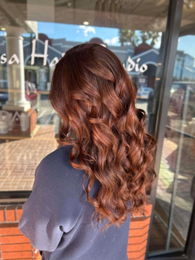 From dark brown to stunning auburn — this color correction by Jenna is everything. What a transformation! Rich, dimensional color with beautiful copper tones paired with a fresh haircut make this one of those results that just stops you in your tracks. This is what happens when you trust your stylist. (Swipe for before)
#anasahairstudio #temeculasalon #temeculahair #colorcorrection #auburnhair #redhair #haircolor