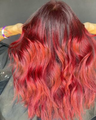 Still obsessed with this red 😻❤️ 
•
•
•
#pulpriot #pulpriothair #redhair #bakersfield #bakersfieldhair #bakersfieldhairstylist #bakersfieldhairstylists #bakersfieldhairdresser #modernsalon #btc #behindthechair