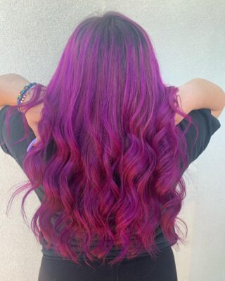 Purple hair for Christmas 🎄 last min openings for this week and next week 😊 •
•
#bakersfieldhair #bakersfieldsalon #bakersfieldhairstylist #btc #behindthechair #matrixcolor #redkenshadeseq #pulpriot